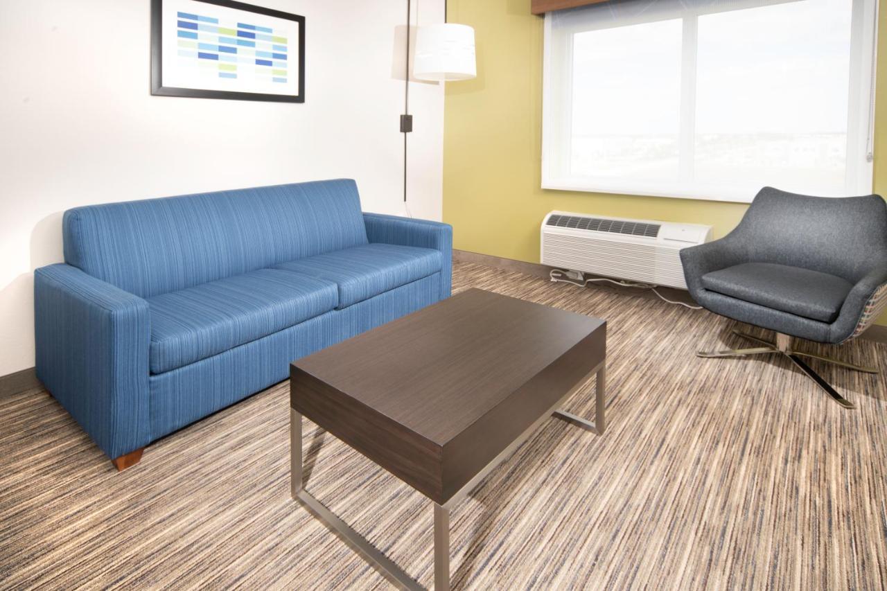 Holiday Inn Express & Suites - Fort Myers Airport By Ihg Екстер'єр фото