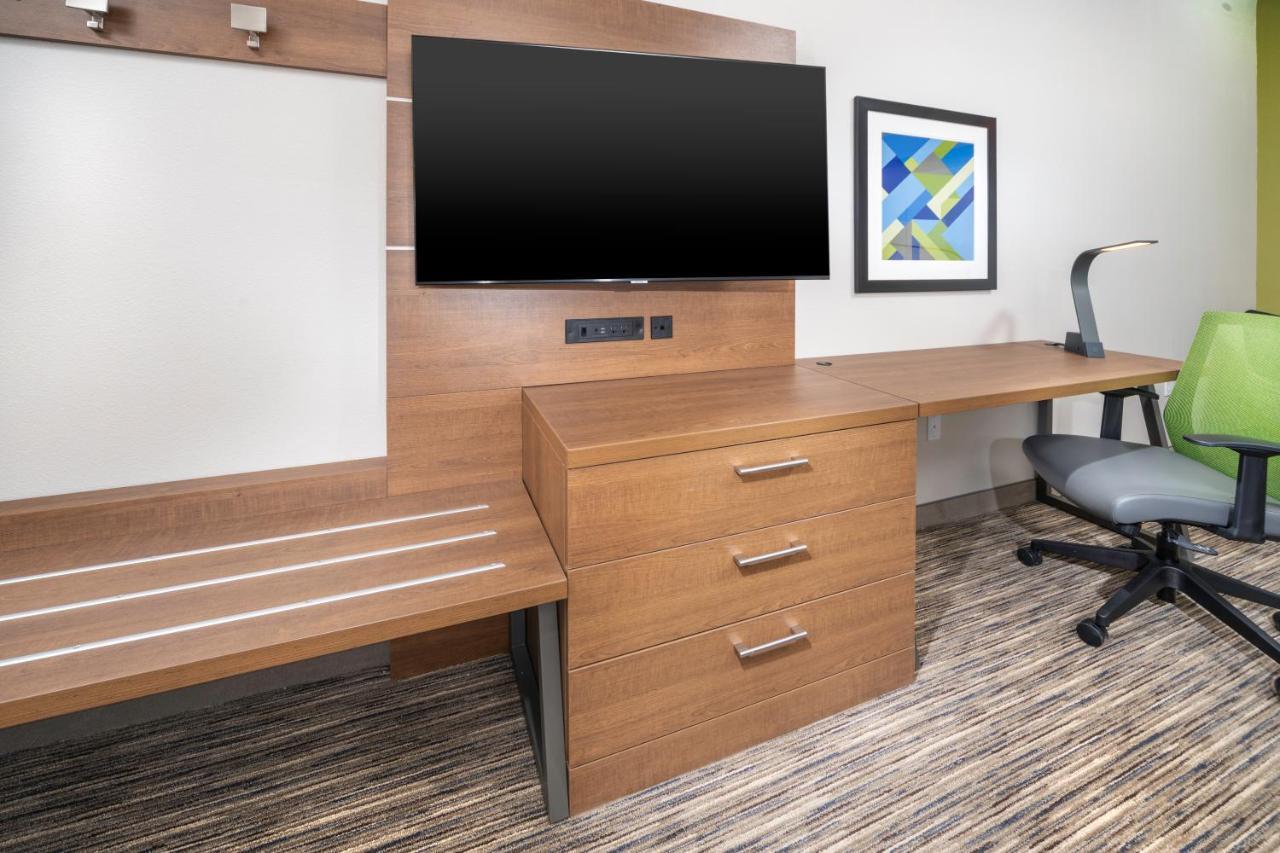 Holiday Inn Express & Suites - Fort Myers Airport By Ihg Екстер'єр фото