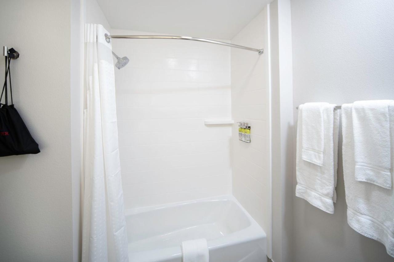 Holiday Inn Express & Suites - Fort Myers Airport By Ihg Екстер'єр фото