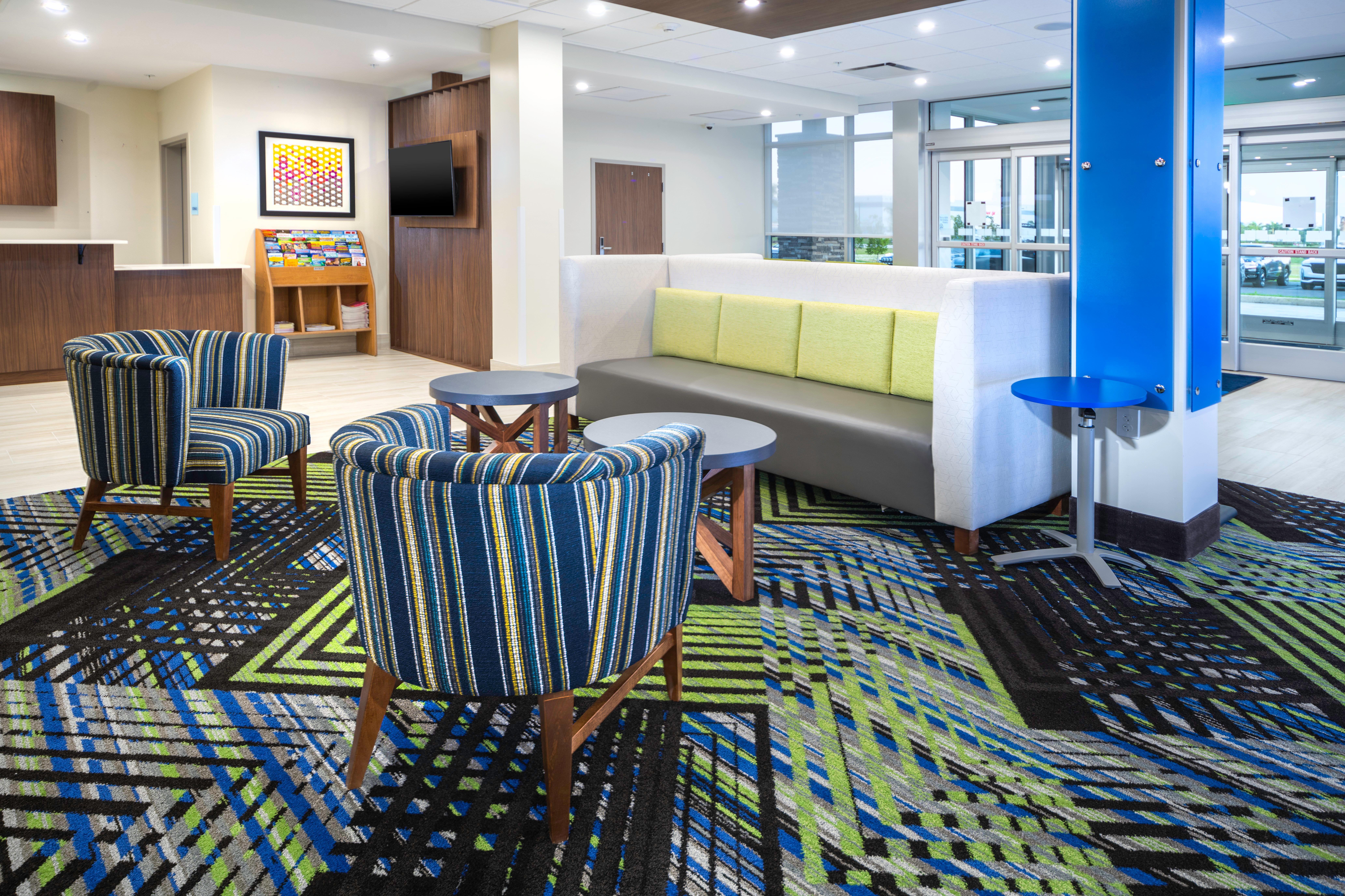 Holiday Inn Express & Suites - Fort Myers Airport By Ihg Екстер'єр фото
